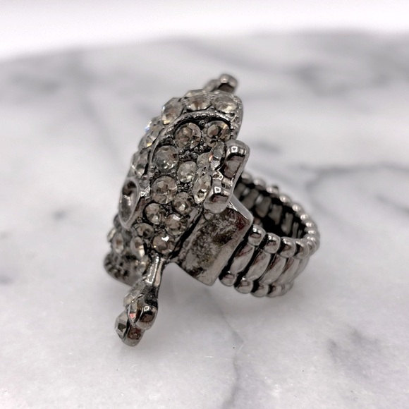 Crystal Skull Chunky Ring‎ - Picture 5 of 7